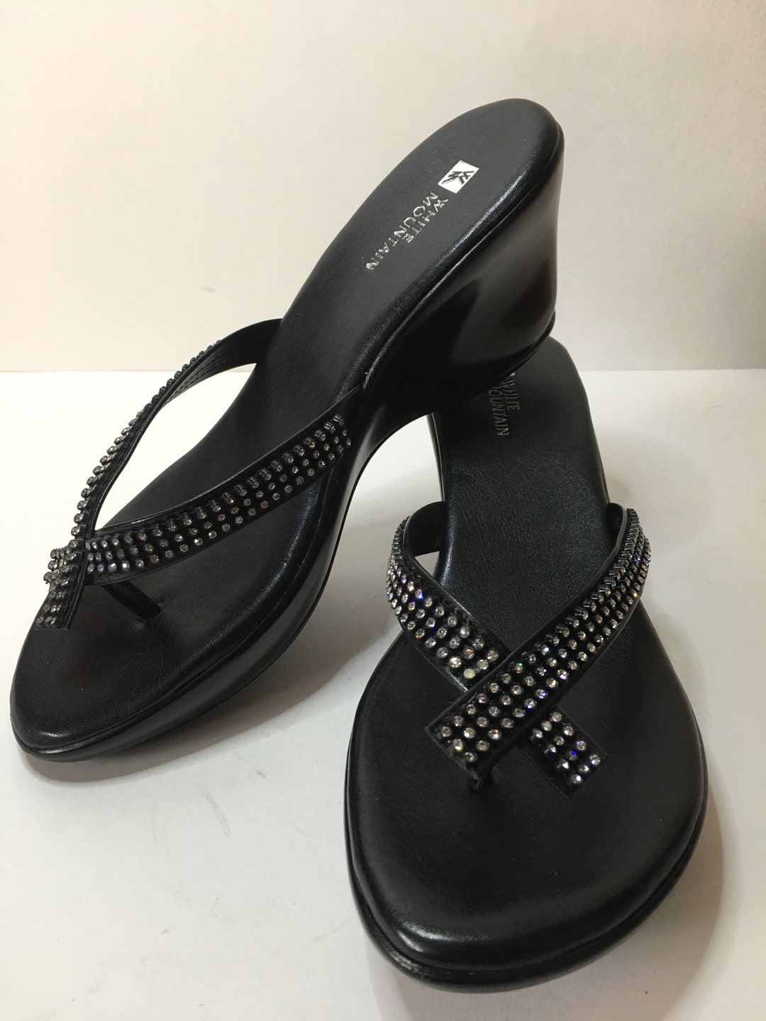 Shoes White Mountain Black Elegant Gothic Soft Cushy Feeling