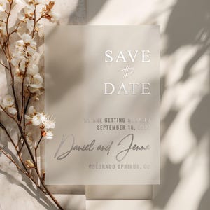 Modern schrift: Save the Date-uitnodigingskaarten met folieprint, gepersonaliseerde perkamenten met save-the-dates