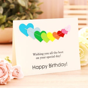 Lot de 8 cartes de joyeux anniversaire, cartes de joyeux anniversaire cousues avec des coeurs colorés, lot de 8, lot de cartes d'anniversaire