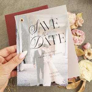 Élégante carte d'invitation "Retenez cette date" en vélin, faite sur commande, semi-transparente, "Retenez cette date" avec photo
