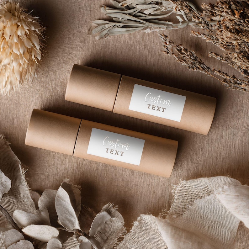 Etiquetas personalizadas para brillo labial. Pegatinas personalizadas para tubos de brillo labial. Etiquetas para bálsamo labial y lápiz labial. Productos cosméticos. Pegatinas transparentes y con detalles dorados. imagen 3