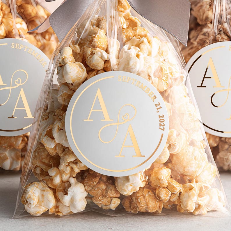 Adesivi trasparenti per matrimoni con lamina d'oro, sigilli personalizzati per buste con monogramma e simbolo dell'infinito per bomboniere, etichette adesive per bicchieri immagine 2