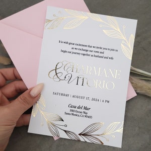 Trouwkaarten met goudfolie, elegante verijdelde uitnodiging in goud, zilver, roségoud, brunchsuite, moderne bruiloftsuitnodiging met envelop