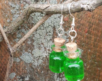 Green potion earrings,  dnd potion, pathfinder, poison, potion bottle, bottle earrings, earing, nerd jewelry, green resin