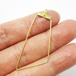 Brass wire pendant, Trapezoid brass findings, Earring charms, 46.5x17.5x0.7mm, Geometric brass wire, Jewelry making - R335