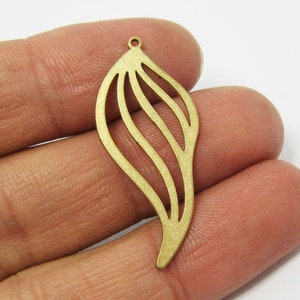 Earring finding Brass charm 36x15.5x1mm Flame shaped incise Raw brass earrings pendant R627