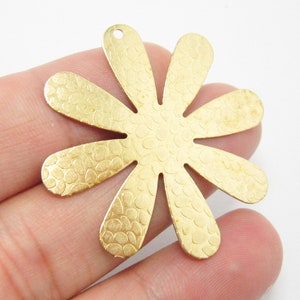 Brass Charms, Flower Earring Pendant, 39x0.7mm, Hammered Brass flower charms, Earrings findings, Necklace pendant - R1065