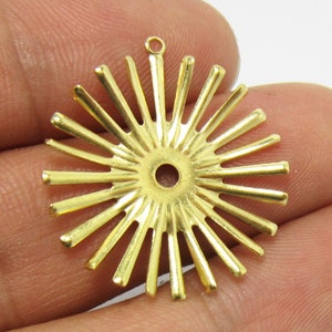 Brass Sunlight Charm, Sun Pendant, Earring Findings, Sunburst, 28x25.5mm, Jewelry Supplies -R821