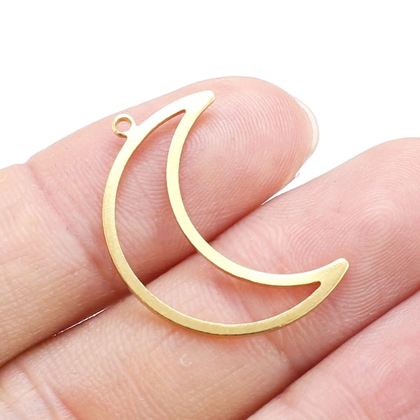 Cresent Moon Charm, Brass Moon Earring Charms, Jewelry Making, Necklace Pendant, Earring Findings, 26x17.5x1mm - R063 R1871