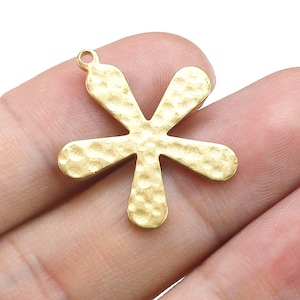 Brass charm, Hammered flower earring charms, Brass findings, 24x22x1mm, Earring Accessories, Jewelry making - R1472