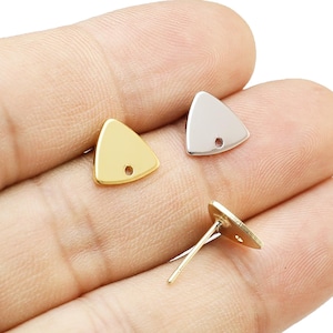 Triangle Stud Earrings, Brass Ear Post, Earrings Making, 9x10mm, Jewelry Supplies, Real Gold Plated -GS266
