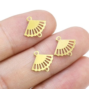 Brass Fan Charm, Earring Connector, Fan Shaped, 11.8x10.3mm, Link Chain Connector, Geometric Brass Findings, Jewelry Making - R2246