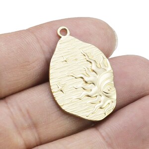 Textured Sun Charm, Sun Face Earring Charm, Necklace Pendant, Brass Charms For Jewelry Making, 32x21mm - R2715