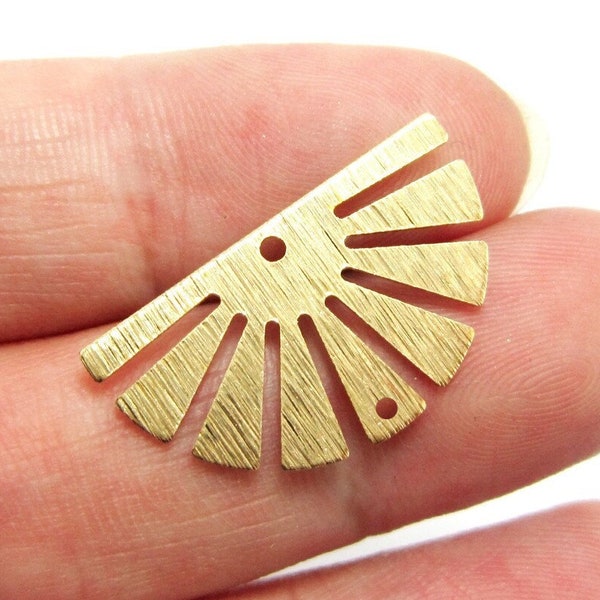 Textured Half Sun Earring Charms, Brass Connector, Jewelry Making, Fan Shaped, 24x12mm, Earring Findings - R1742