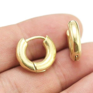 Chunky Hoop Oorbellen, Dikke Huggie Hoepel Oorbellen, Minimalistische Oorbellen, 17.2x15.8x4.5mm, Messing Oorbellen Hoepels, Boho Oorbellen - R2033