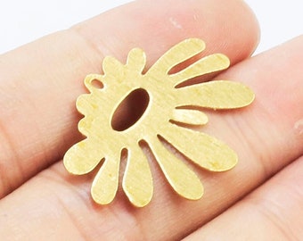 Textured Flower Charm, Dainty Earring Charms, DIY Ornament, 29x22.5mm, Raw Brass Findings, Jewelry Supplies -R1902