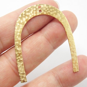 U Shaped Earring Charms, Hammered Brass Connector, Earring Findings, 42x35x0.6mm, Necklace Pendant, Jewelry Making - R1367
