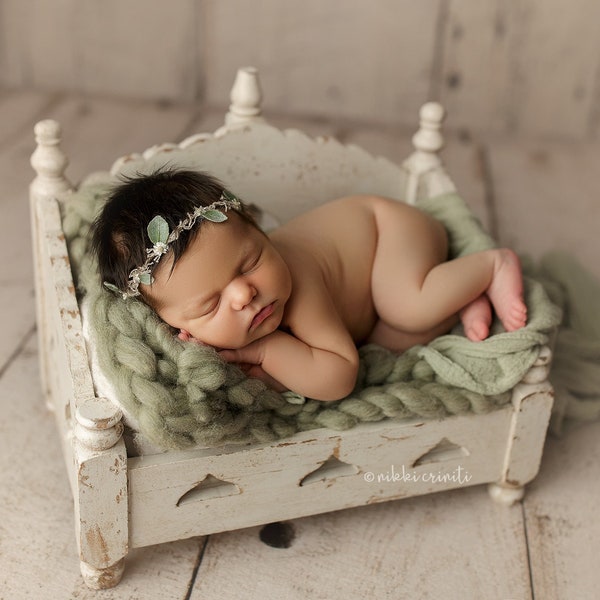 propMerino  Baby Handspun Blanket Photo prop -Sage green  - Toddler Portrait