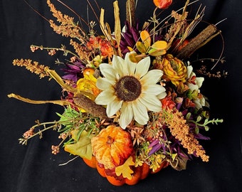 Thanksgiving Table Arrangement, Pumpkin Centerpiece, Fall Floral Arrangement, Fall Centerpiece, Pumpkin Decor, Fall Decor,Autumn Centerpiec