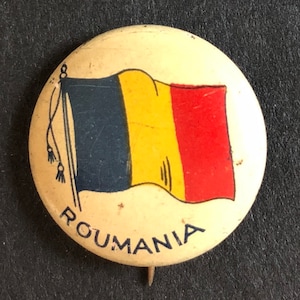 C. 1920 Pinback Button, Flag of Romania