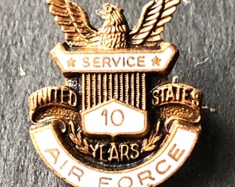 1960s Enamel Pin, Ten Year Service in The United States Air Force