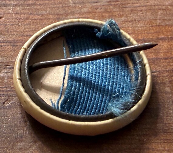 C. 1915 Pinback Button, Shield of Honor - image 2