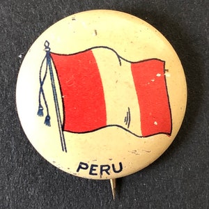 C. 1920 Pinback Button, Flag of Peru
