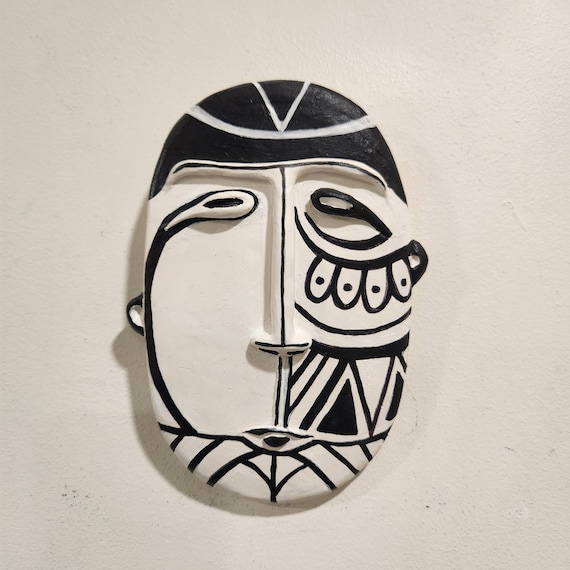 Black & White Face Art/ Modern Mask /painted Face Relief /wall ..., حجم الصورة 570x570