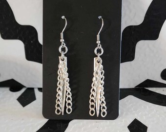 Silver chain link fork tine earrings made from up-cycled vintage silver plate silverware. Free shipping within Canada.