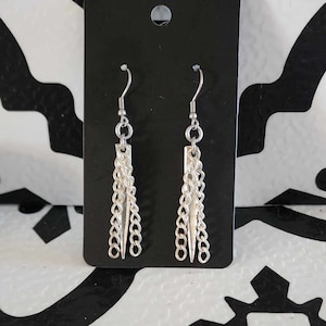 Silver chain link fork tine earrings made from up-cycled vintage silver plate silverware. Free shipping within Canada.
