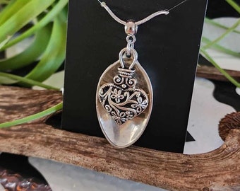 Filigree heart  spoon bowl pendant. Free shipping within Canada.