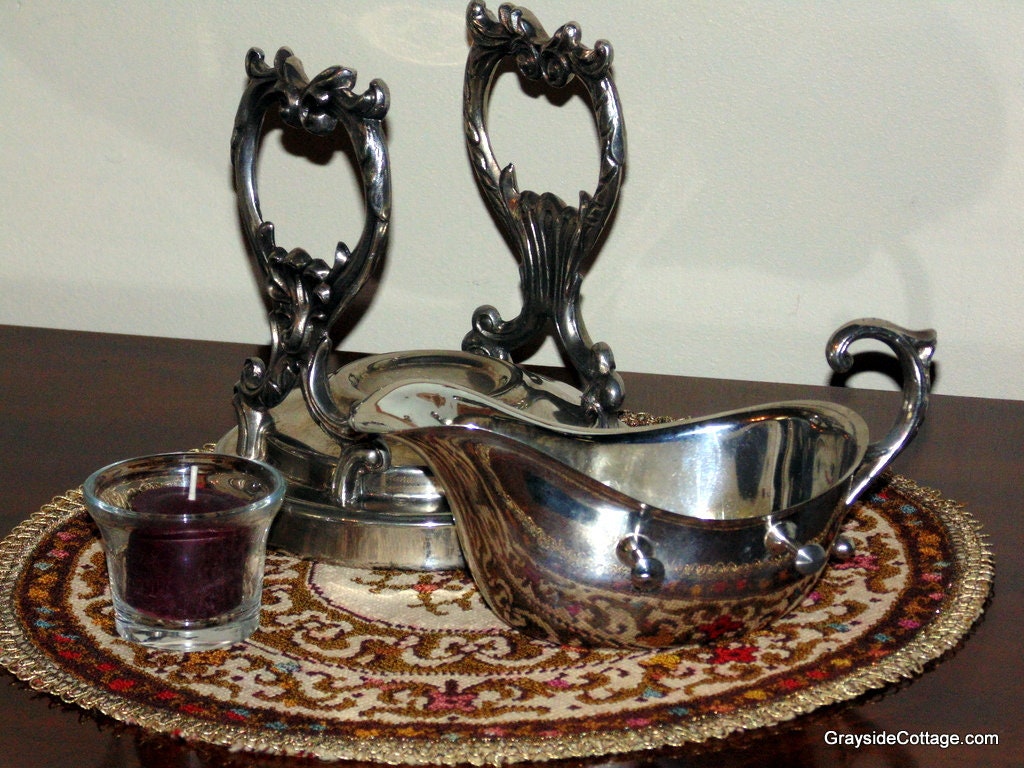 Silver Plated Tilting Gravy/Sauce Boat with Warmer Stand • Vintage English Silver Mfg. Corp