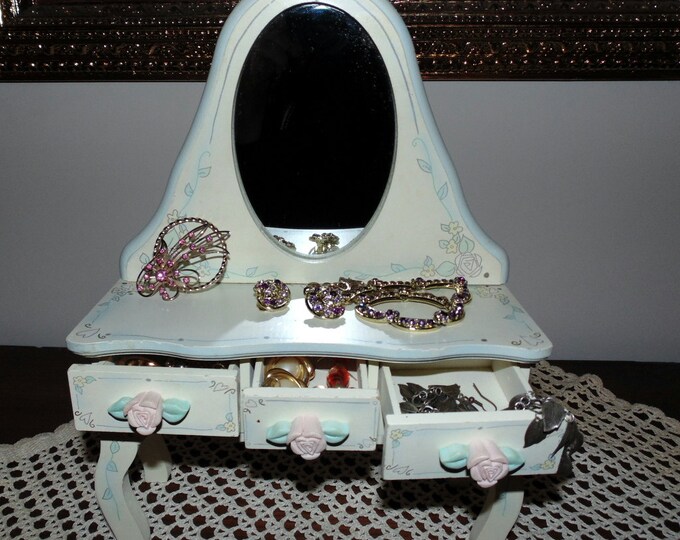 Vintage Victorian Style Vanity Dresser Jewelry Box Pastel Colors Pink