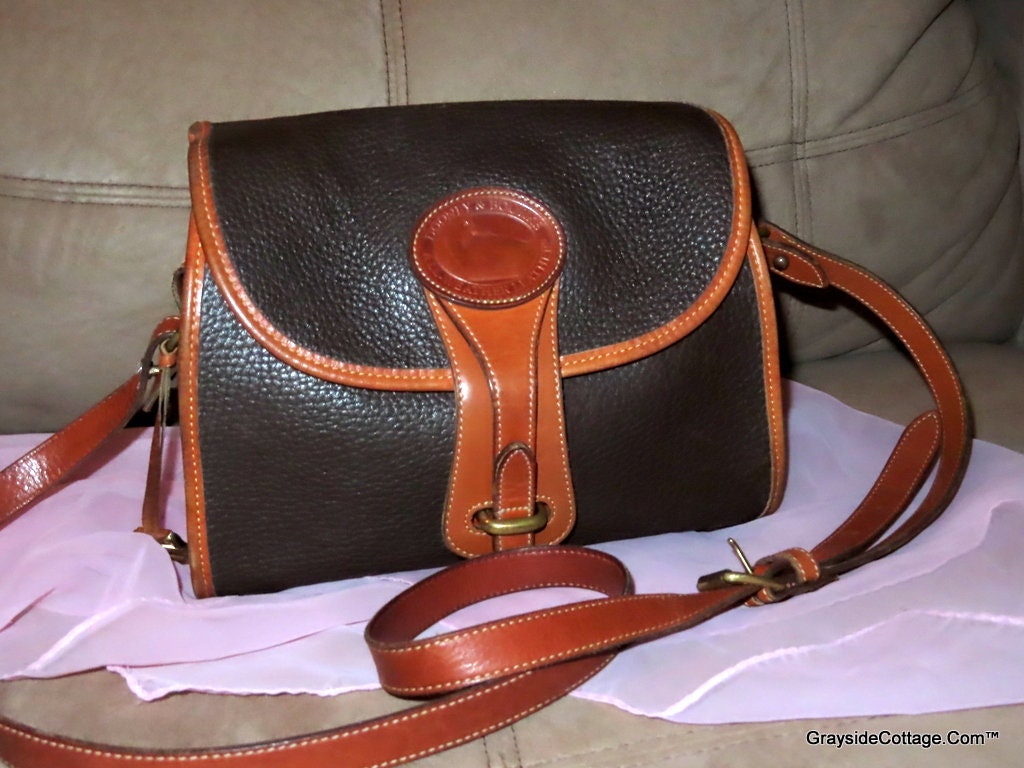 Dooney and bourke essex bag 2025