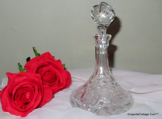 Cut Glass Wine Decanter with Stopper • Wine, Brandy, Whiskey, Cordials, Cocktails • Vintage Barware • FREE SHIPPING U.s.a.
