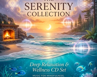 Könnte beinhalten: Ein illustriertes CD-Set mit dem Titel "The Serenity Collection" mit dem Text "Deep Relaxation & Wellness CD Set". Das Bild zeigt eine ruhige Meereslandschaft mit Sonnenuntergang, Kamin und Unterwasserelementen mit Fischen.