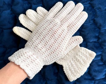 Vintage Ivory Over Wrist Crochet Gloves Size 6.5-7.5