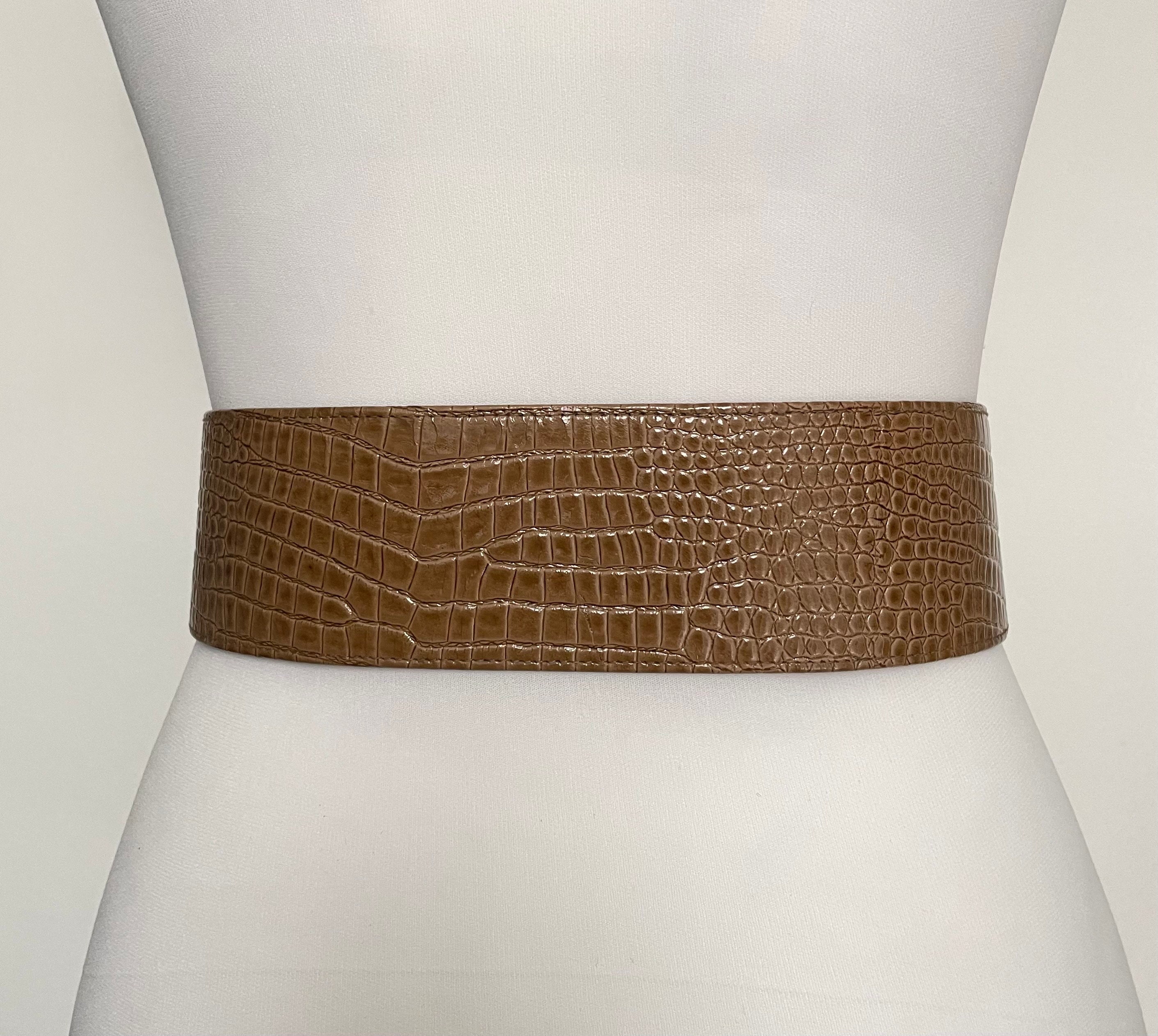 Vintage Tan Brown Alligator Croc Embossed Leather Belt With  display picture 1