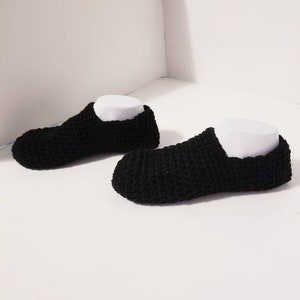 Obsidian sock slippers