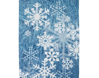 Icy Blue Snowflakes Velveteen Plush Blanket