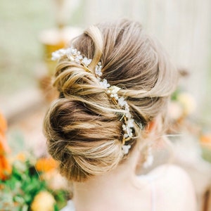 Floral Gold Bridal Vine, Delicate Wedding Hairpiece, Crystal Hair Vine Weddings, Gold Wedding Hair Vine, Gold Mother Of The Bride Hairpiece