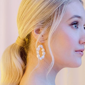 Boho Brautohrringe, Braut Statement Ohrringe mit Süßwasserperlen, Moderne Perlenohrringe, Perlentropfen Hochzeit Ohrringe, Braut Ohrringe