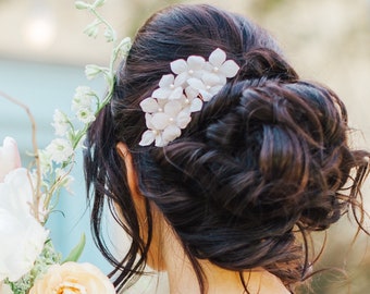Flower Hair Comb Wedding, Bridal Hair Comb with Silk Flowers, Floral Wedding Hair Piece, Bridal Headpiece, Wedding Hair Accessories