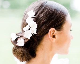 White Porcelain Clay Flower Hair Pins, Hydrangea Wedding Flower Hair Pins, Large Flower Bridal Hair Pins, Set of Bridesmaids Hair Pins