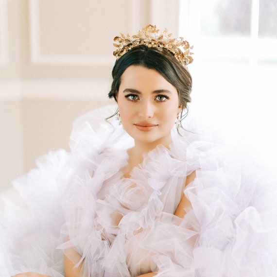Statement Gold Floral Wedding Crown, Stunning Floral Bridal  display picture 1