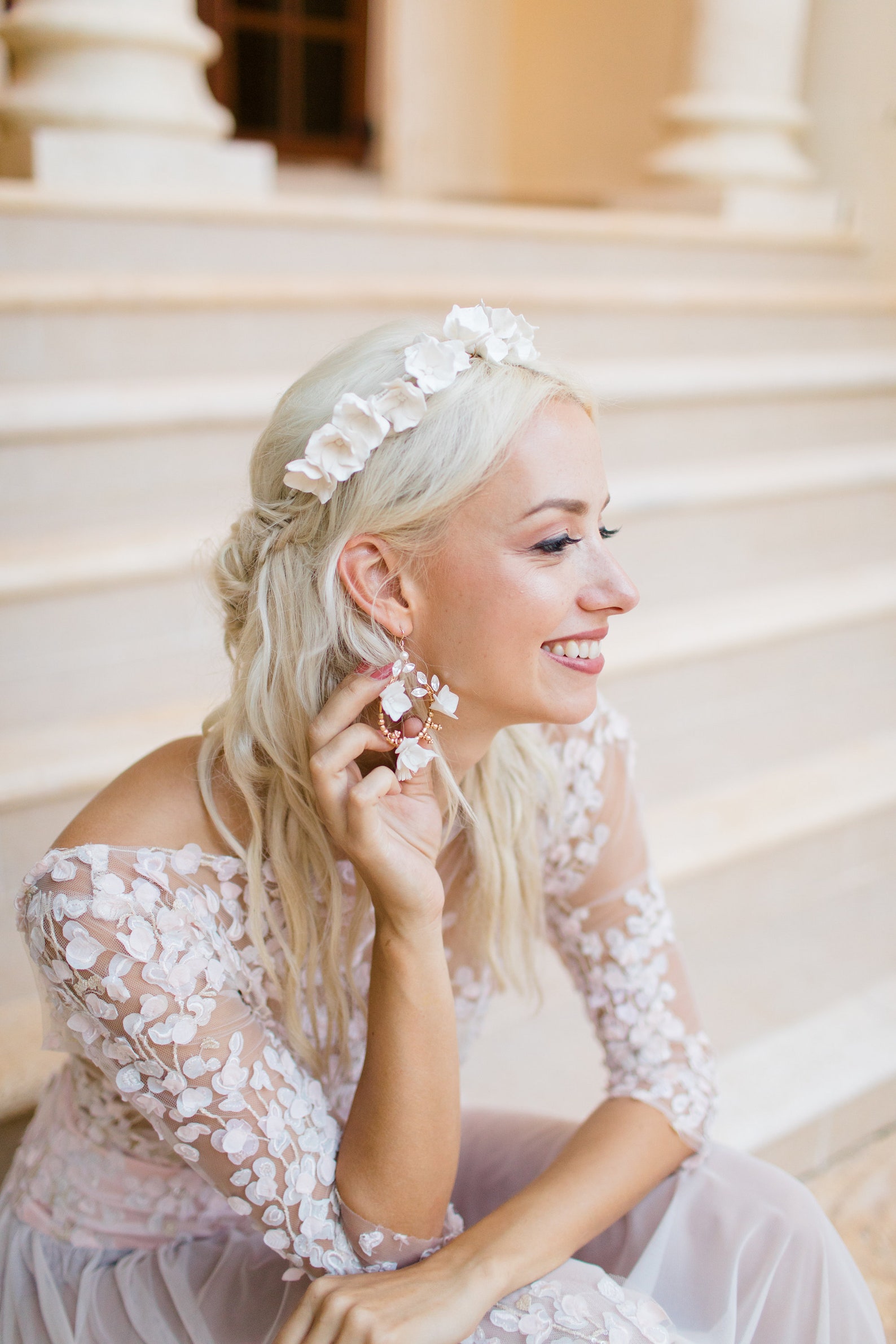 Blumen Ohrringe Damen - Zarte Perlenblüten Ohrstecker In Weiß