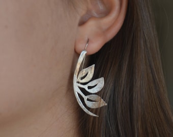 Drop Leaf Earrings, Silver Leaf Earrings, Nature Jewelry, Botanical Earrings, Branch Earrings, Hammered Silver Earrings, Leaves Earrings