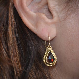 Gold Garnet earrings, Garnet teardrop earrings, red gemstone earrings, antique earrings, gold dangle earrings, January birthstone earrings