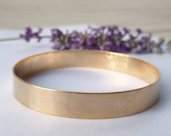 Gold bangle bracelet, personalized engraved bracelet lightly hammered bracelet