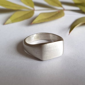 Signet ring women, silver signet ring, silver pinky ring, Unisex Pinky Ring, Signet Pinky Ring, Classic Pinky Ring, Rectangle signet ring